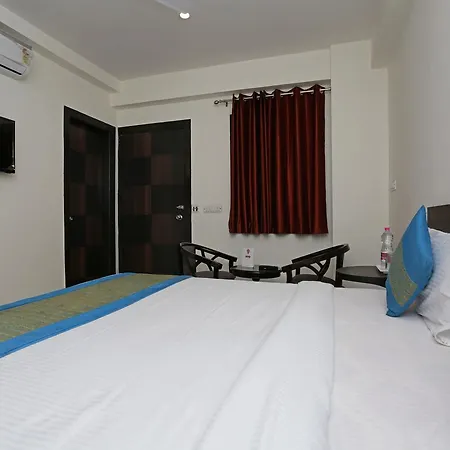 Airport Hotel Green Heights-3